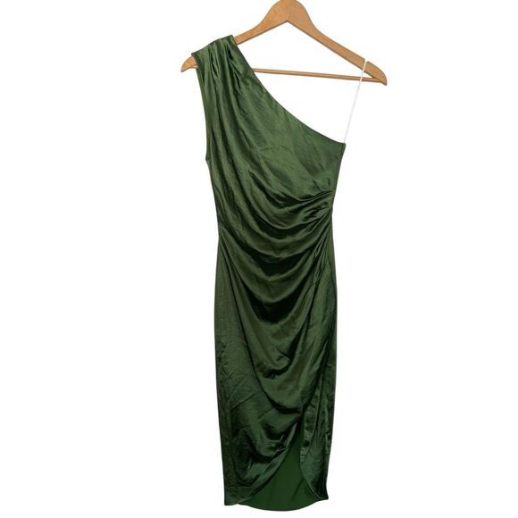 Elliatt Cassini Satin One Shoulder Ruched Midi Dress in Fern Green Size XS - Picture 5 of 12
